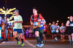 BIB: 4000, 68417
                            <button type="button" onclick="openModal(22960548)" class="btn btn-primary btn-sm float-right btn-popup" data-toggle="modal" data-target=".modal-high-quality">
                        <i class="fas fa-shopping-cart"></i> Add to Cart
                    </button>
                                            <button type="button" onclick="isThisMe(22960548, true)" class="btn btn-success btn-sm float-right btn-popup btn-isme hidden" data-toggle="tooltip" data-placement="bottom" title="นี่คือรูปของคุณใช่ไหม คลิกที่นี่เพื่อเอาเข้าอัลบั้ม">
                        <i class="fas fa-plus"></i> Add to album
                    </button>
                    <button type="button" onclick="isThisMe(22960548, false)" class="btn btn-warning btn-sm float-right btn-popup btn-isnotme hidden">
                        <i class="fas fa-ban"></i> Remove from album
                    </button>